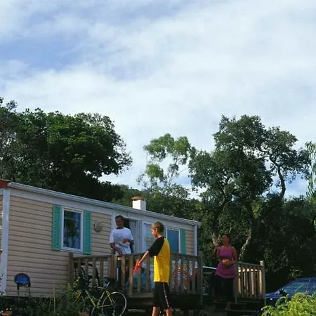 Camping Village Vacances Parc Des Chenes База отдыха Ла Круа-Вальме